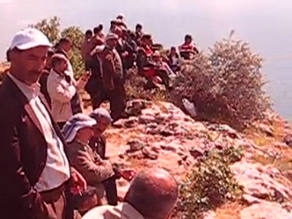 Fırat Nehrinde Kaybolan Genc İçin Arama Çalışmaları