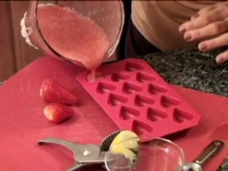 How to Make Strawberry Ice Cubes