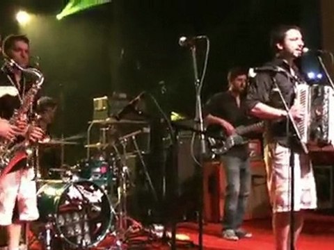 Oz One_sweet vibration@ENS cachan