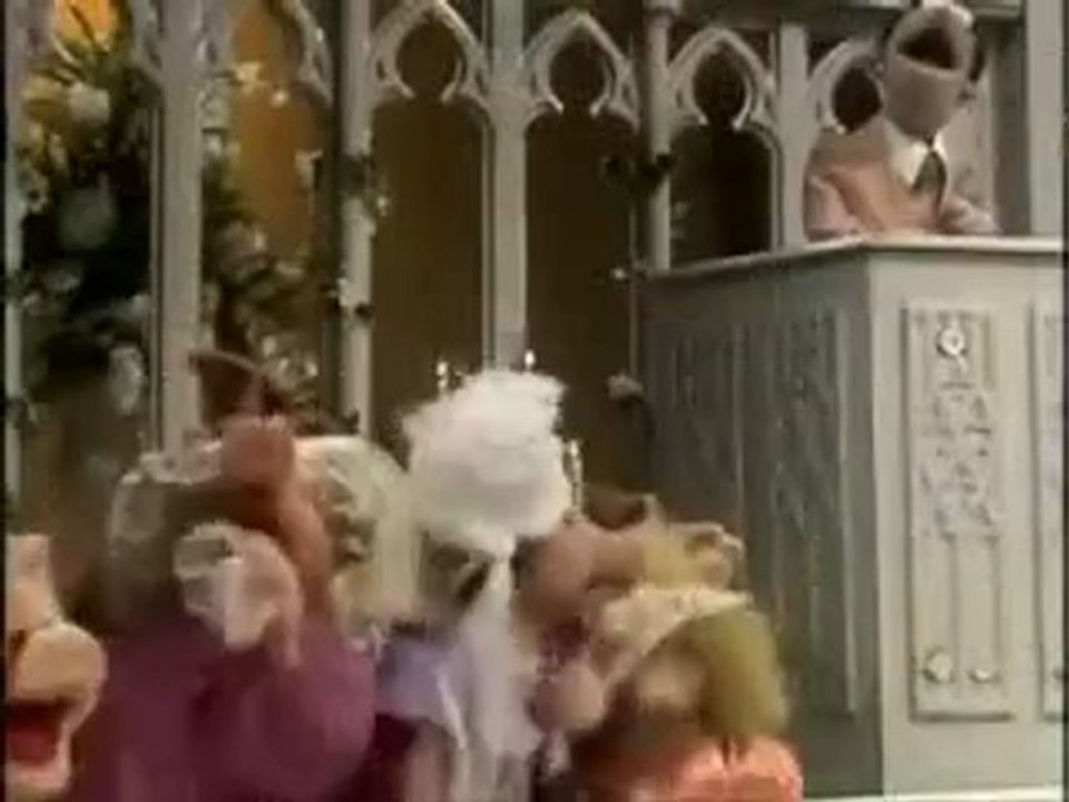 The Wedding Past of Miss Piggy and Kermit Flashback