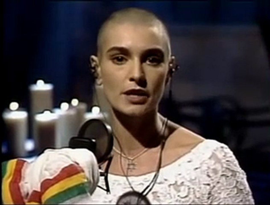 Sinead O'Connor - War