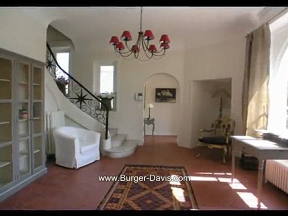 Prestigious 'belle epoque' villa close to the Garoupe beach