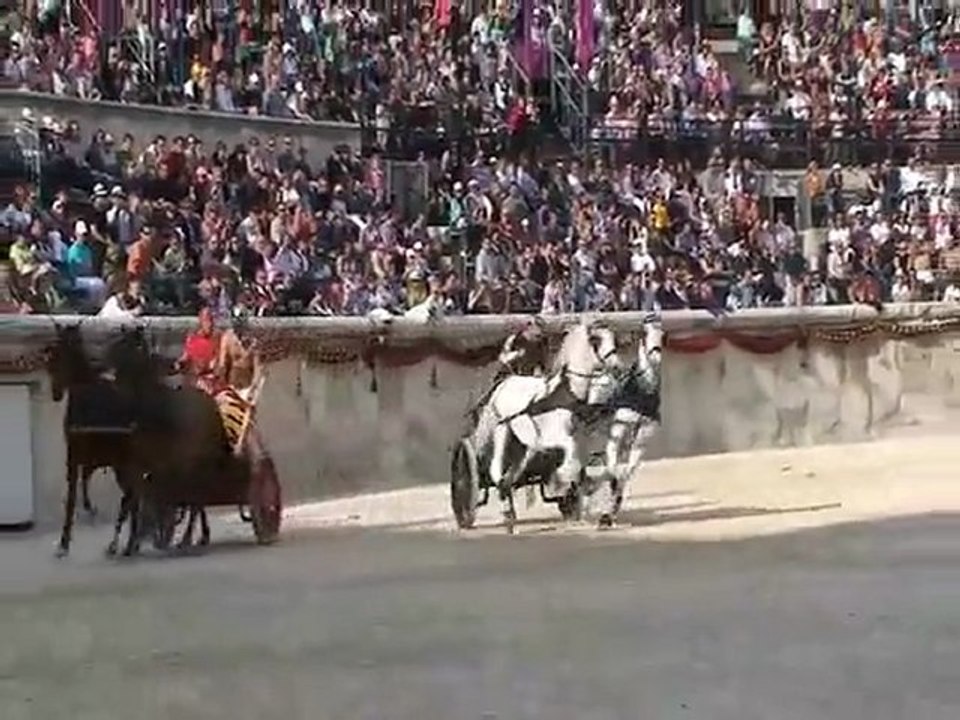 LES JEUX ROMAINS : Chars dans les arènes