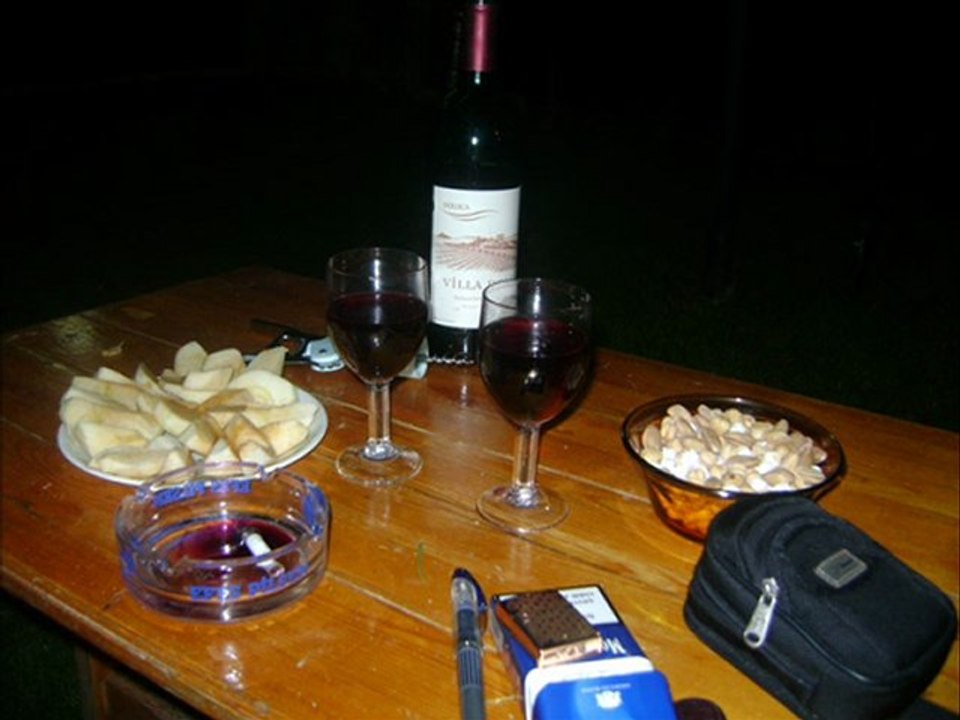 ekmek şarap sen ve ben