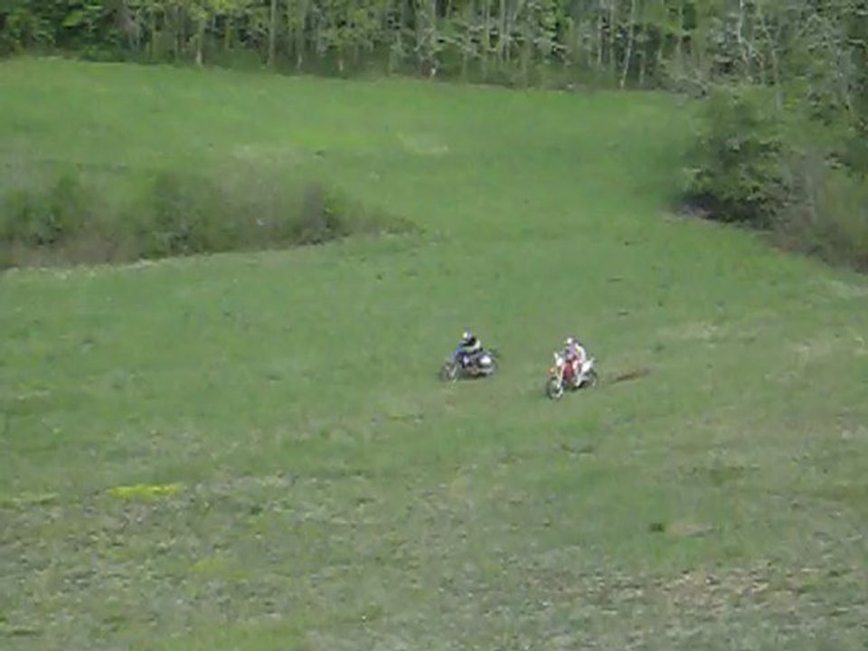 Course Honda HM CR E 125 versus Yamaha DTR 125