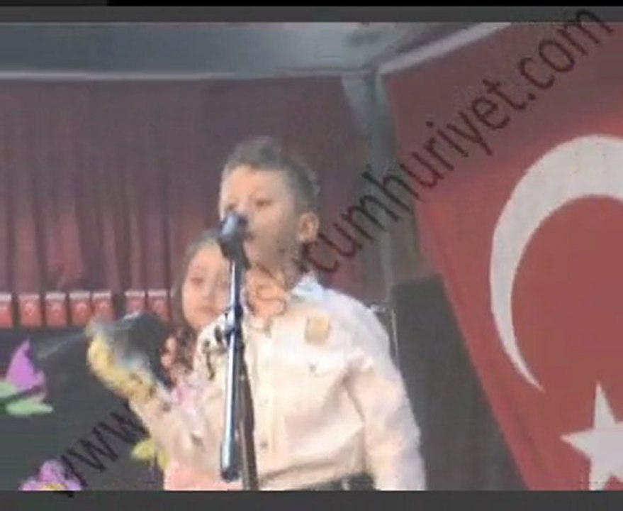 Kukla oyunu Erk UYSAL,Selen DOĞAN