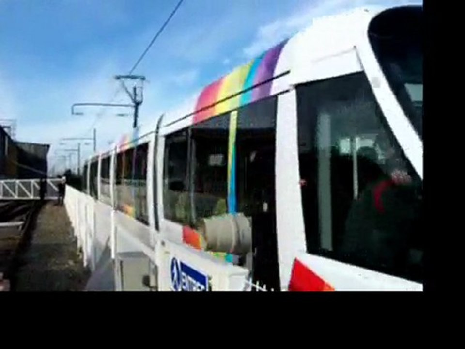 Essai de la première rame du tramway d'Angers.