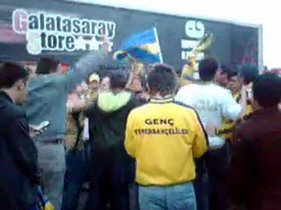 NIVEA Menergy - Enerji ve coşku bu alanda