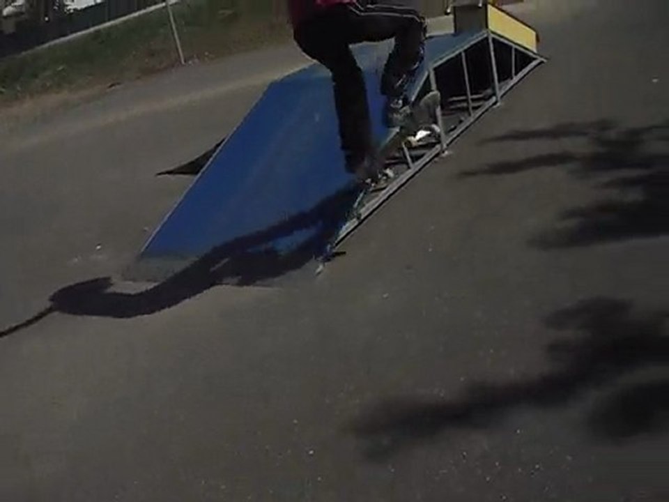 skate ollie eject