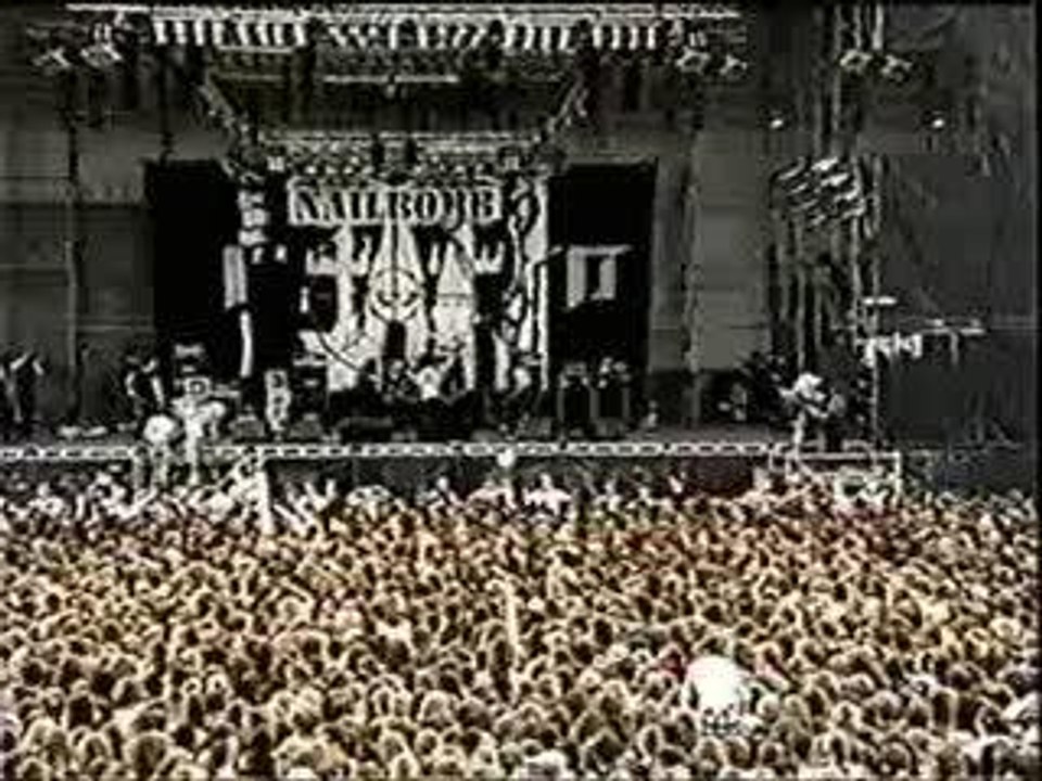 Nailbomb - Dynamo 95