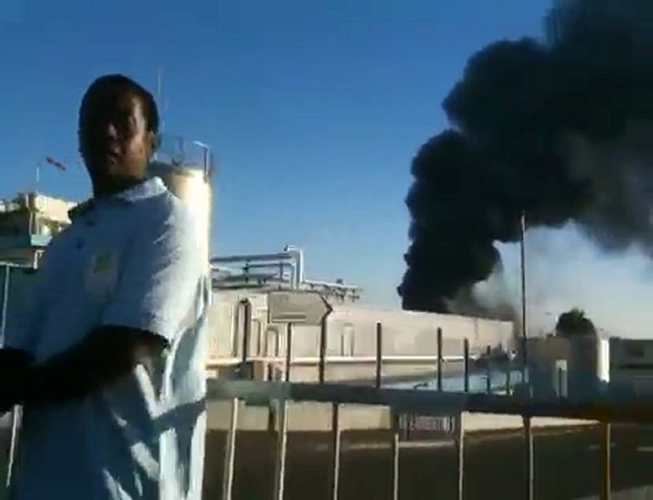 Incendie à la casse Arcole en Martinique-Bondamanjak 2010