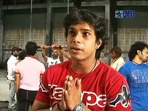 Zara Nachke Dikha Nach ke Sholay_25th April-1