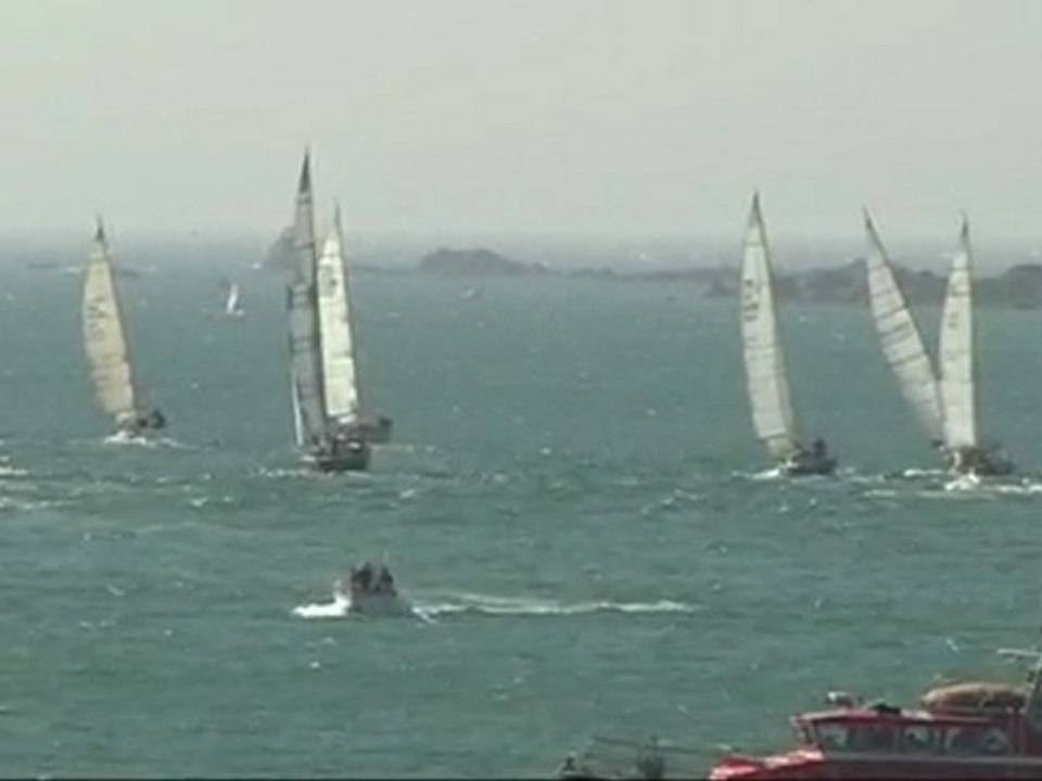 L'ABER-WRAC'H 29  Transmanche - 29 05 2009 départ de l'Aber-Wrac'h - LANDEDA