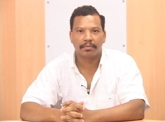 2006/03/17 Yannis Olivier LEBORGNE-MALAHËL Reçoit/ Interview les Amis Guadeloupéens des Extraterrestres/ les Jeunes et l'Informatique/ Artiste Peintre Émission TV Formidable Vendredi 17 Mars 2006 Canal 10 Antilles Télévision