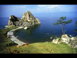 THE MOST BEAUTIFULL LAKE IN THE WORLD