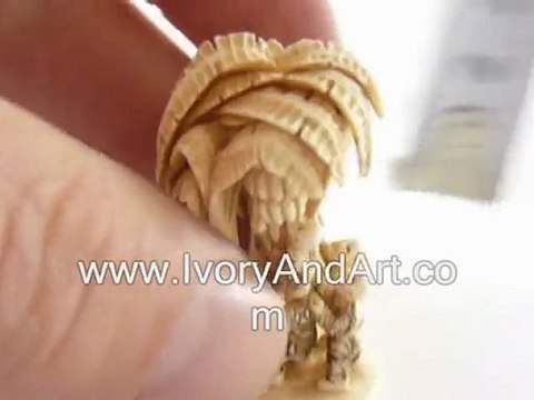 Mammoth ivory netsuke - 5 Children Plucking Off Bananas
