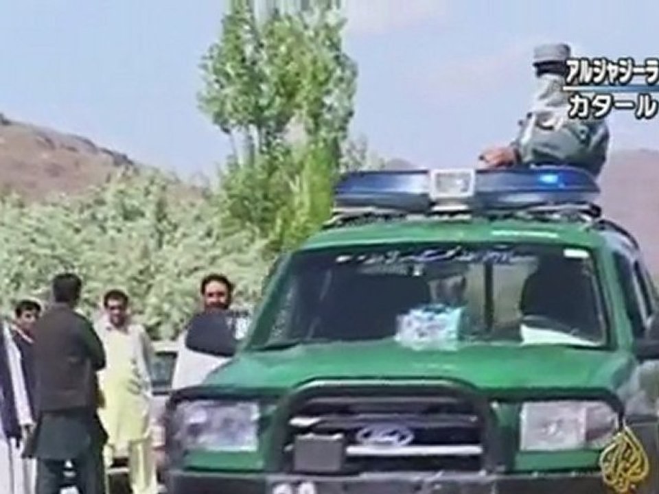 アフガニスタン：市民3人を殺害され激昂した民衆がNATOのタンクローリー16台に放火