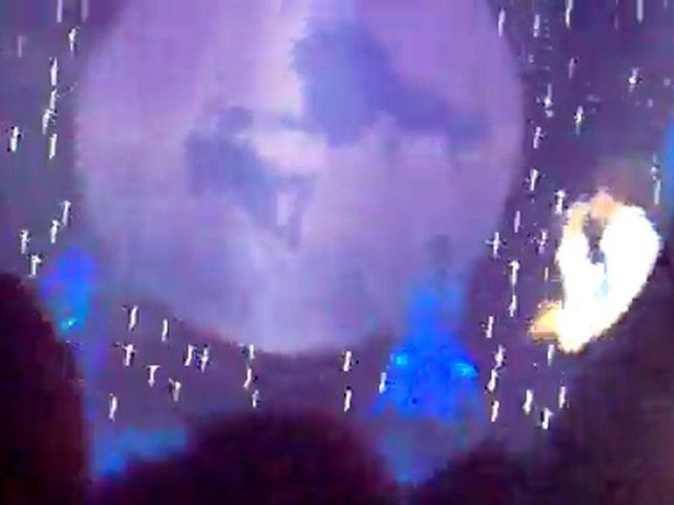 Mika - Blue eyes - dôme de Marseille le 23.04.10