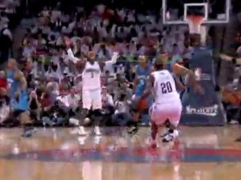 Raymond Felton drains the first-quarter buzzerbeater to give