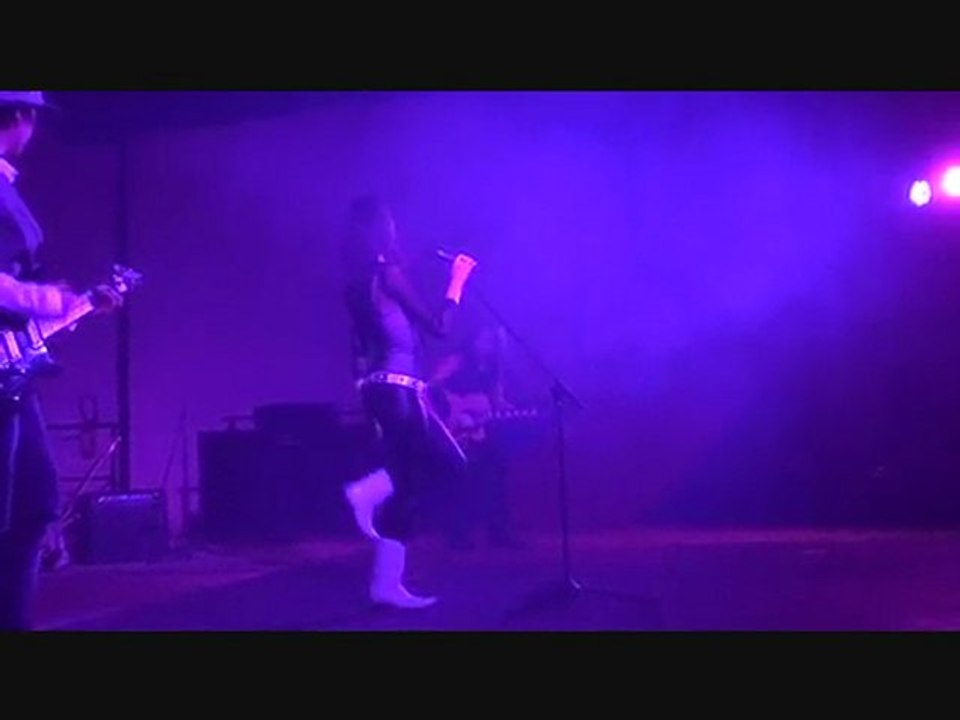 Diabolik Dolls et Benjamin - Wonderwall