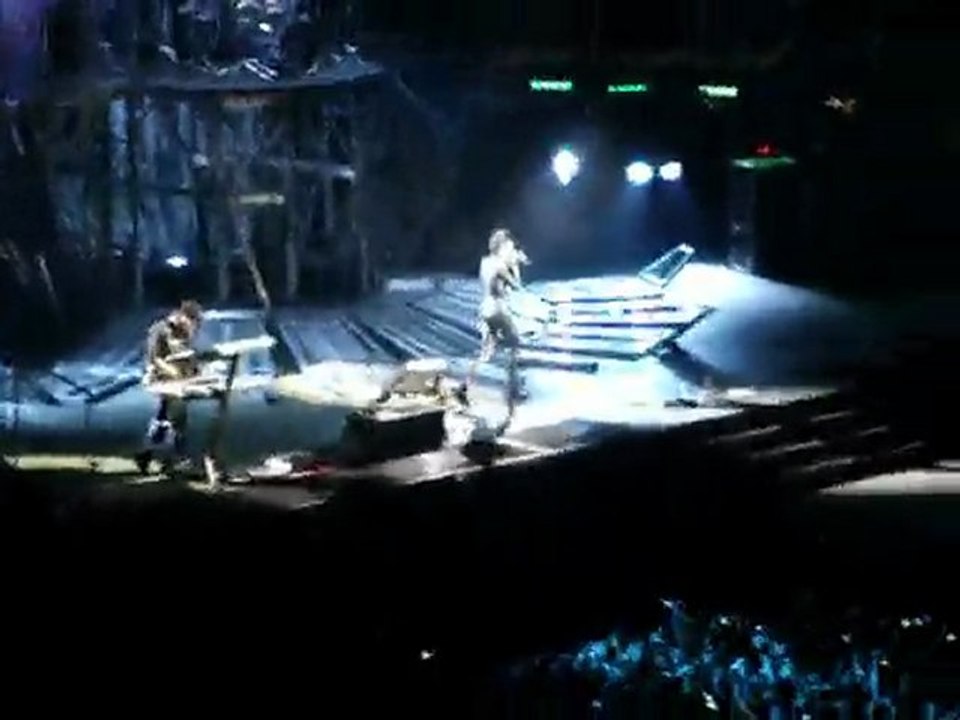 tokio hotel - bercy 2010 - kamp der liebe