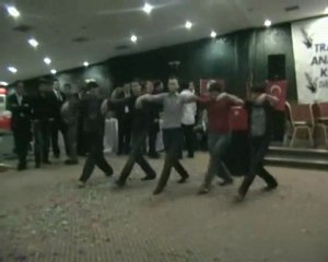 Trabzon Genç Anadolu Kartalları Horon gösterisi2_NEW
