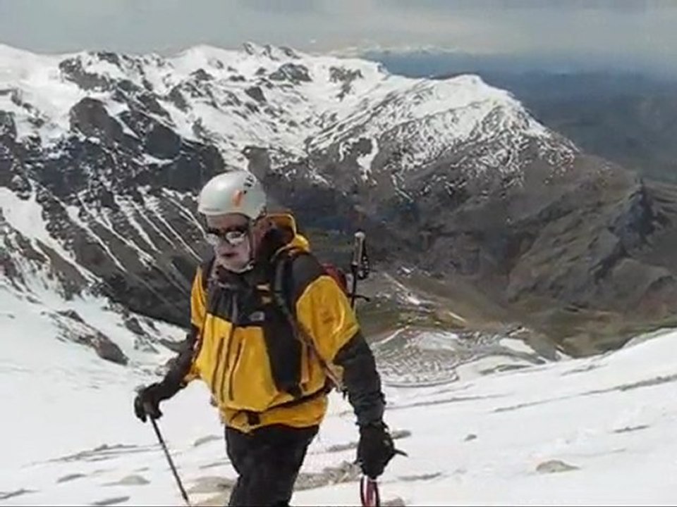 Eznevit Zirve 3.560 mt. www.gezenbilir.com Fatih Sinan ÇİMEN