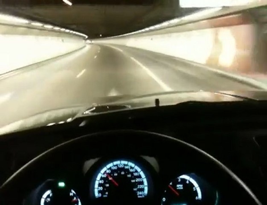 Dodge Nitro Tunnel