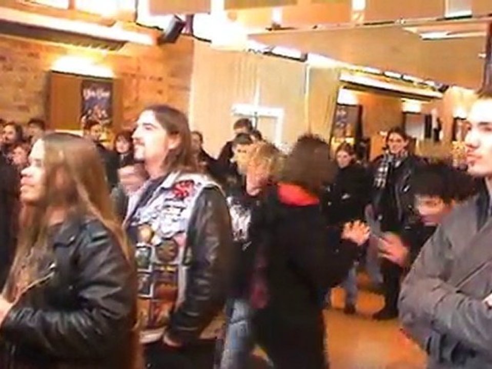 Hazakazaka live