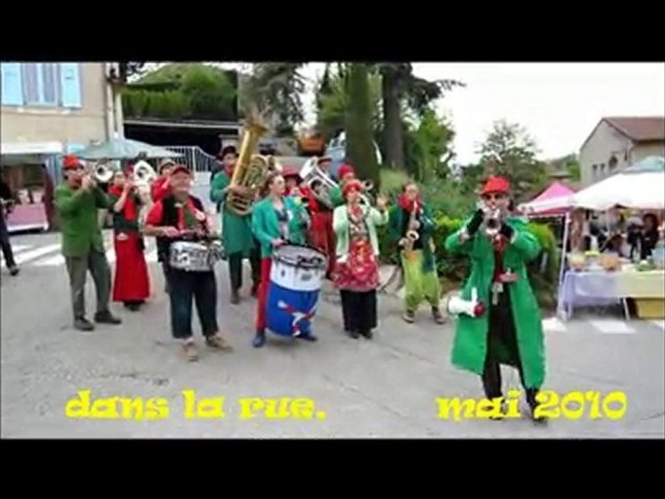 Pekno_Parade-3