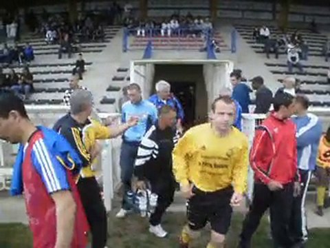 Entrée terrain AS CHELLES - VAIRES foot excellence 77 Nord