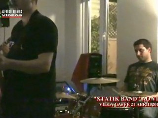 XTATIK BAND NO VILLA CAFFÉ ABRIL2010 - 3
