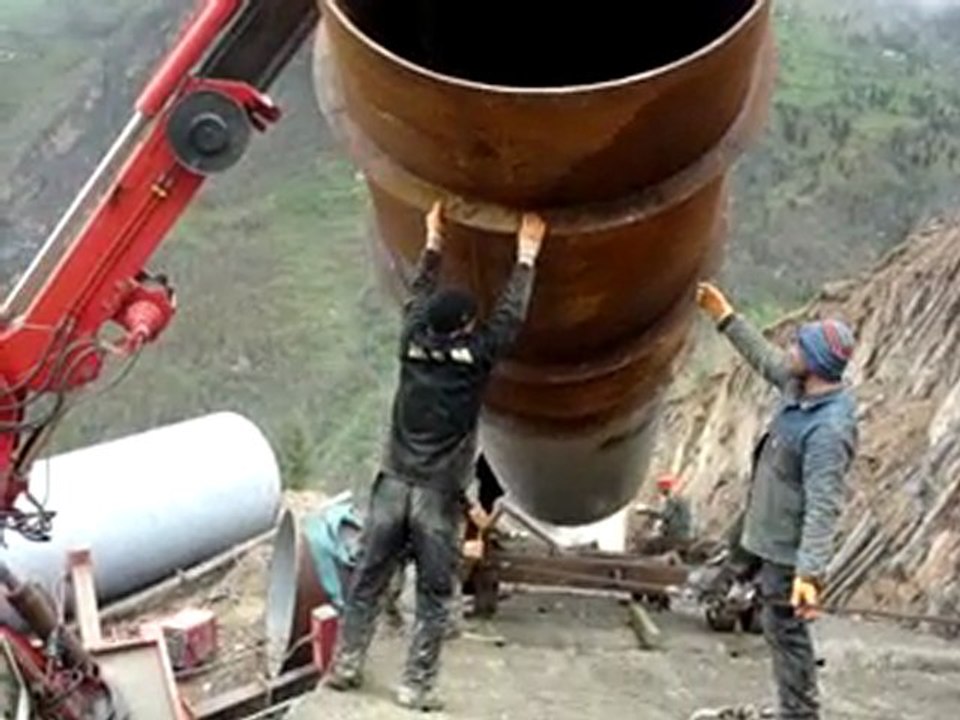 bu boru  başka BORUUU boru  degil  bu  BORUUUU  :)))