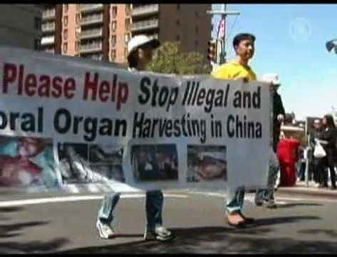Falun Gong Parade Marks 11 Years of Persecution