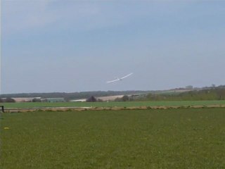 Atterrissage du planeur Elispoïde de Luc