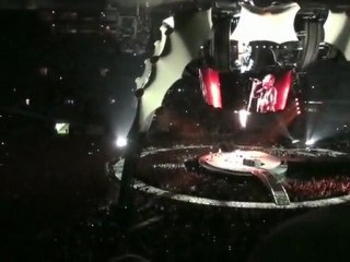 U2 - Where the streets have no name - Live Paris (11-07-09)