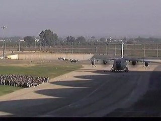 Les meilleurs moments du premier vol de l'A400M (MSN1)