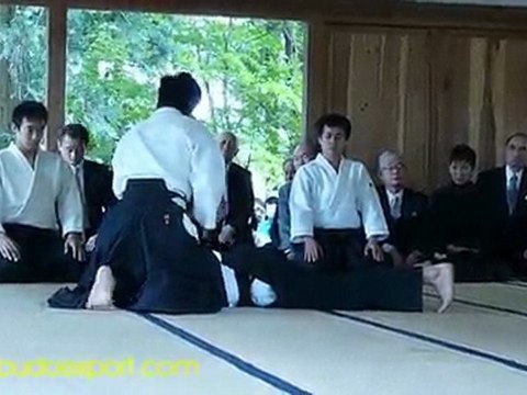 Aikido - Mitsuteru Ueshiba (Wakasensei) - Aiki-Jinja Taisai