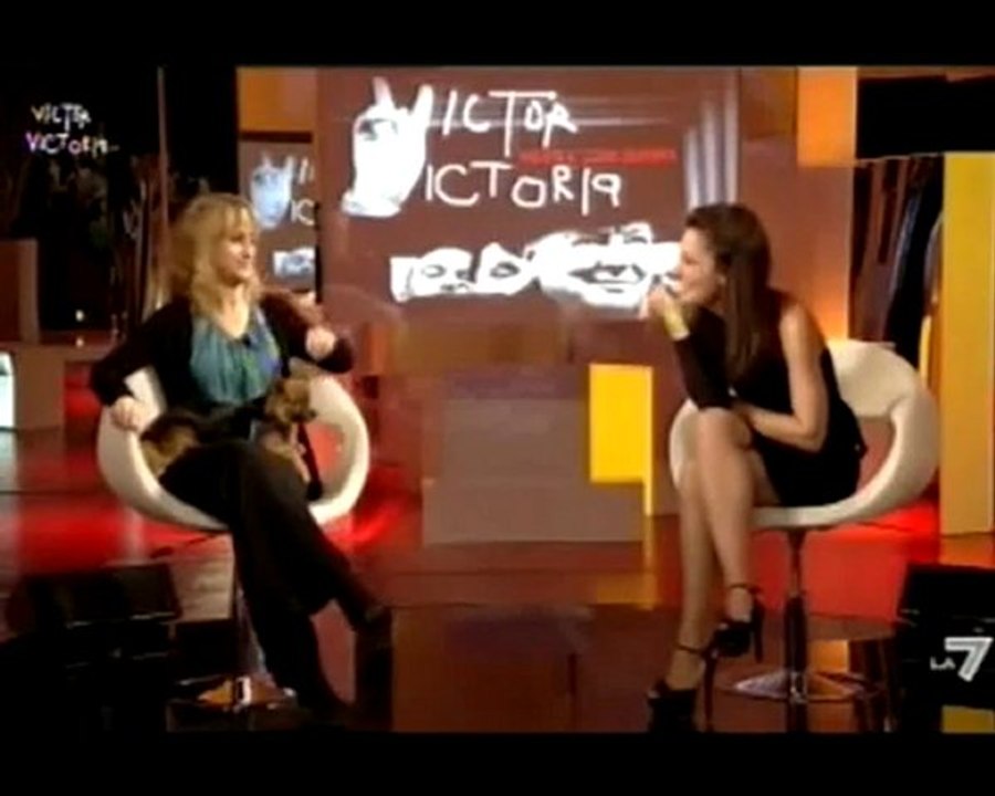 Luciana Littizzetto @ Victor Victoria - 9 Marzo 2010 - Part1