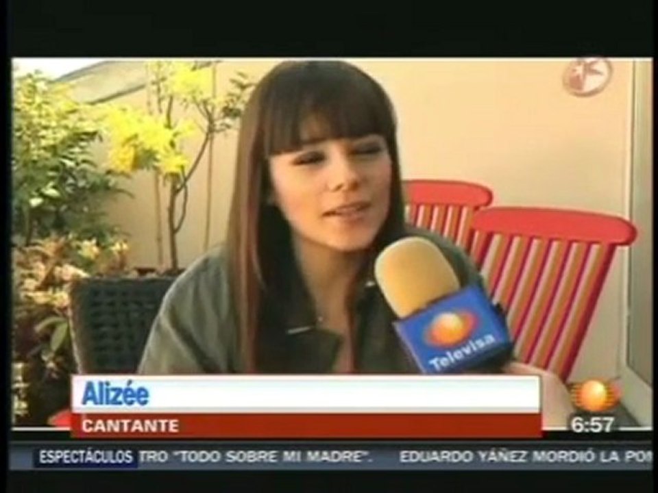 Alizée REPORTAGE TV Mexique (2010)