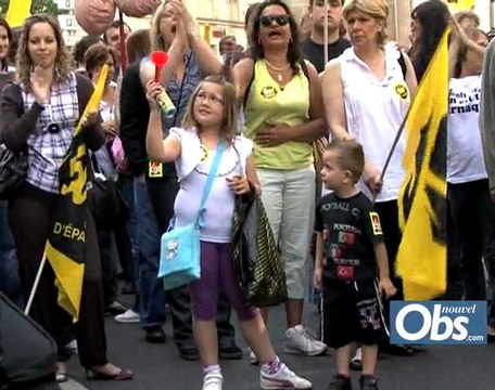 Des Ecureuils en colère manifestent à Paris