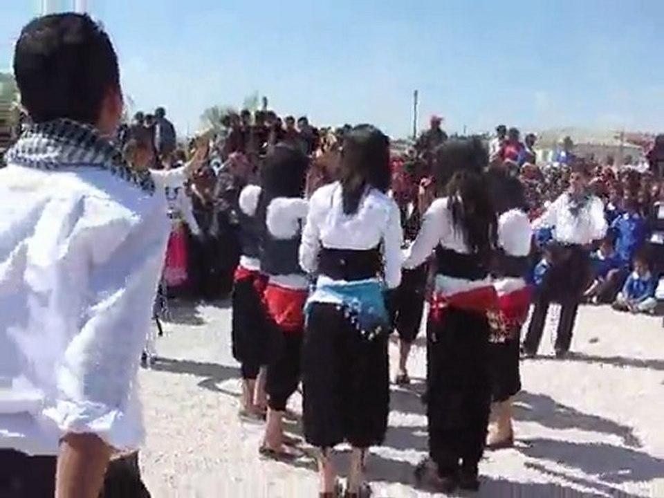 Gölyazı Merkez İlköğretim Okulu 8. sınıf  Gösterisi