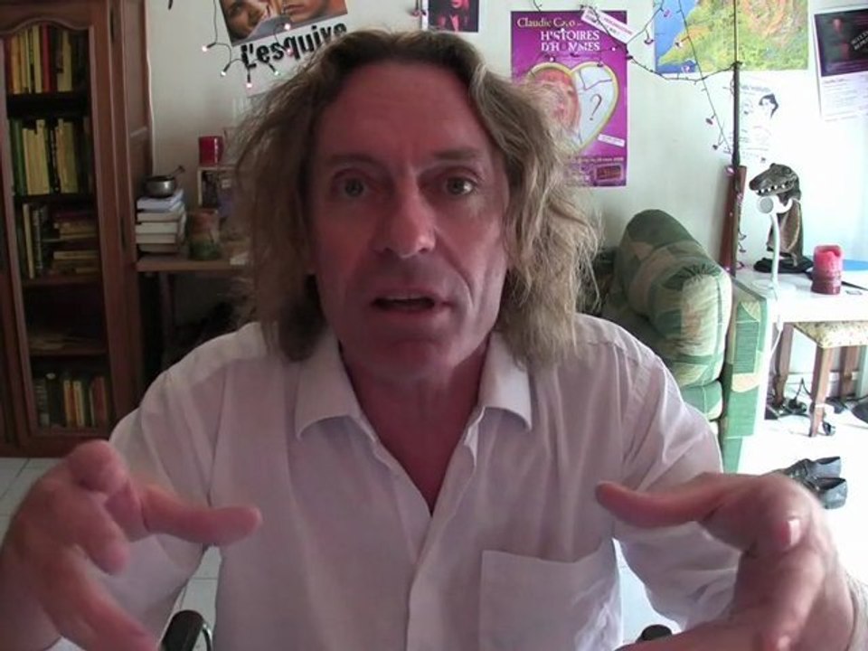 Facebook, Twitter, ça rend fou !!