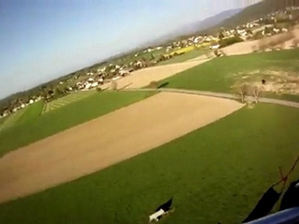 paramoteur hirth f40+pawnee-itv au décollage