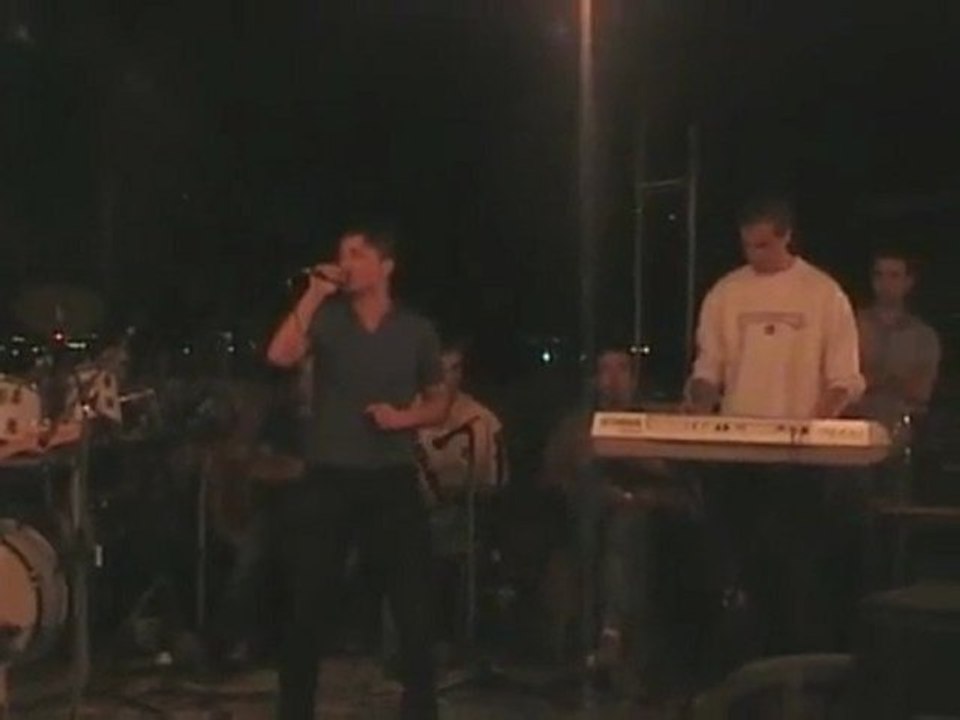 AMAR MEZRI dans un mariage en kabylie 2009