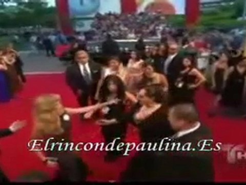 Paulina Rubio - Latin Billboards 2010 - Alfombra Roja