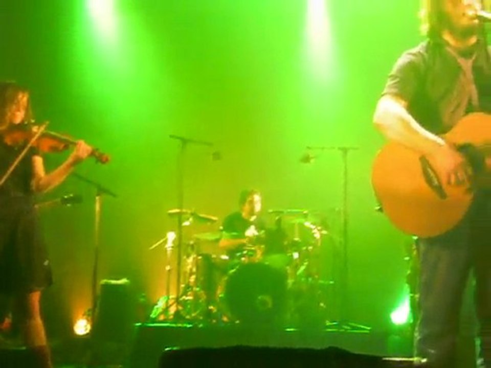 Les Cowboys Fringants - Ruelle Laurier (Casino de Paris)