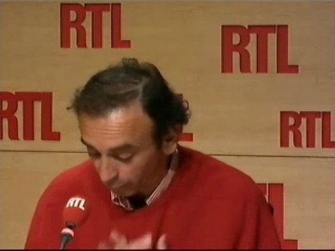 Eric Zemmour : Angela Merkel hésite à aider la Grèce, et