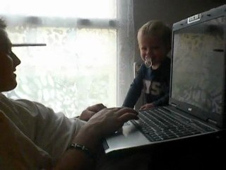 mathys avec papa musique de barge