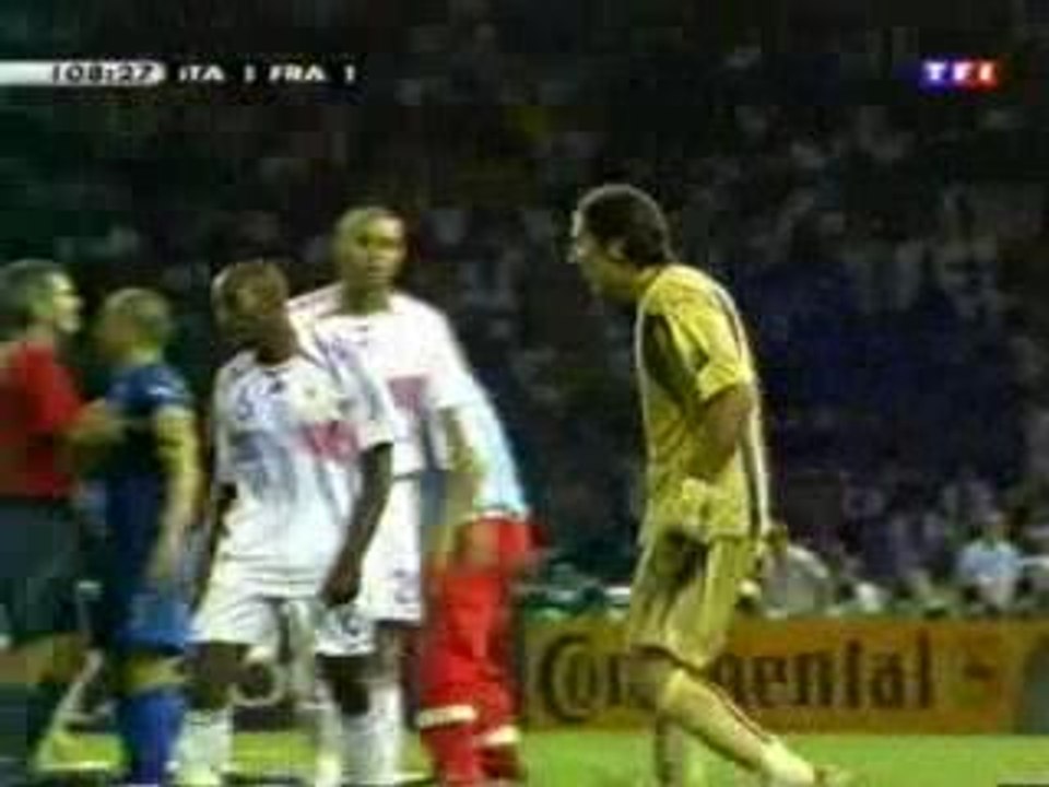 France - Italie : Carton rouge